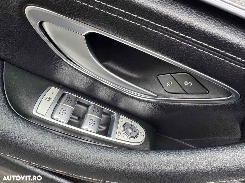 Mercedes-Benz E 220 d Aut. - 12