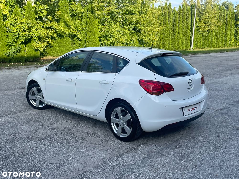 Opel Astra 1.7 CDTI DPF Innovation - 19
