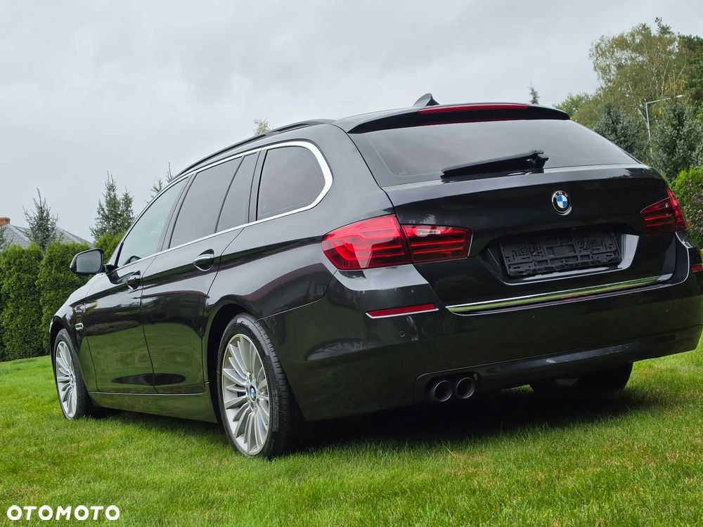 BMW Seria 5 525d Sport-Aut Luxury Line - 26