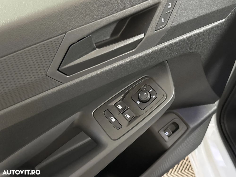 Ford Transit Connect - 13