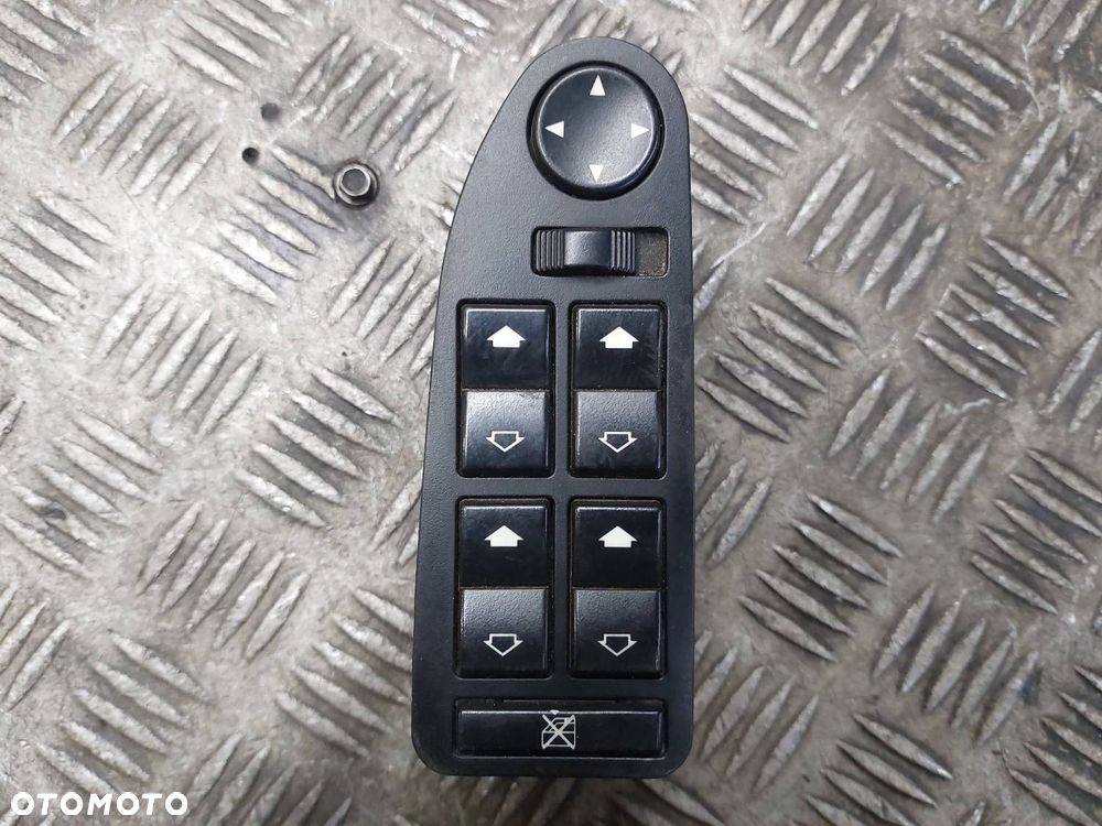 PANEL STEROWANIA SZYB BMW E39 6904306 - 1