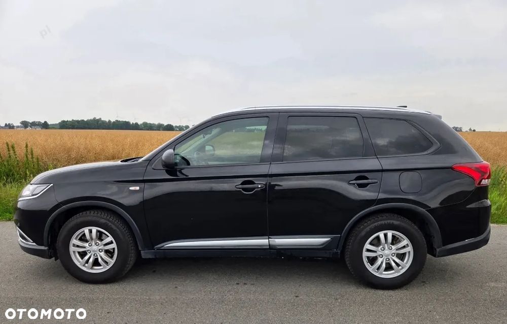 Mitsubishi Outlander - 6