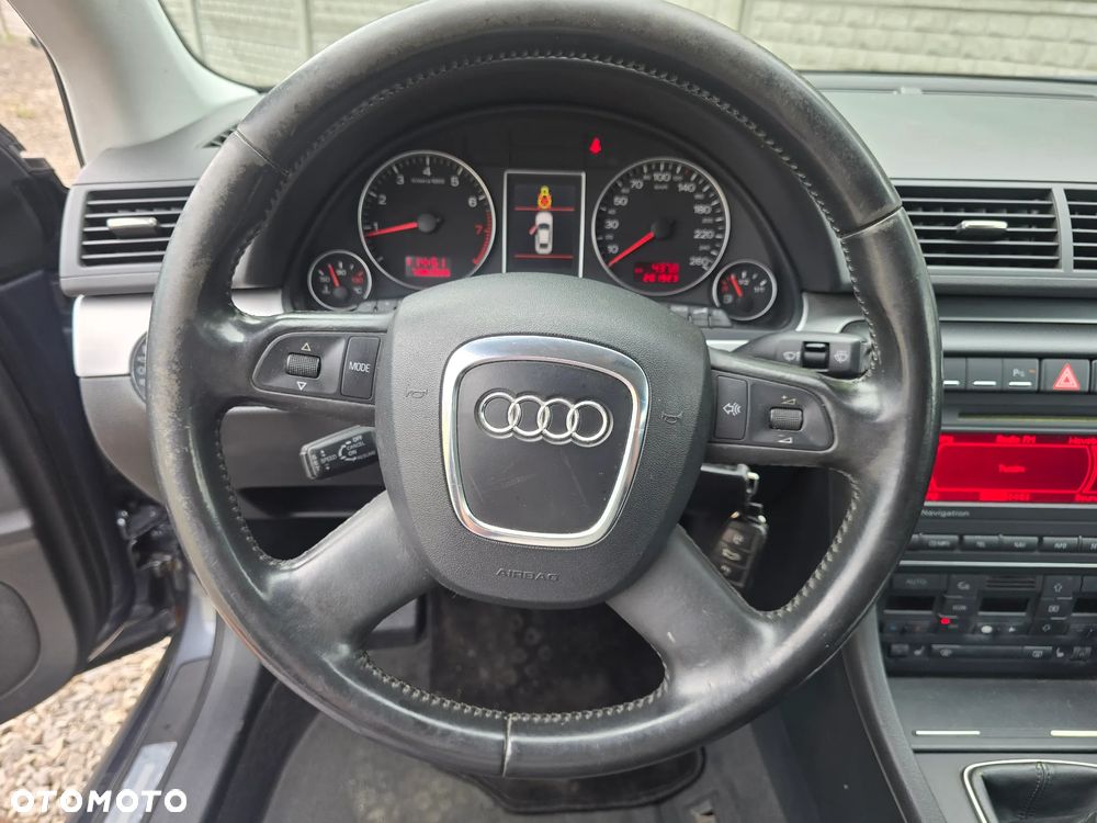 Audi A4 Limousine 1.8 T quattro - 28