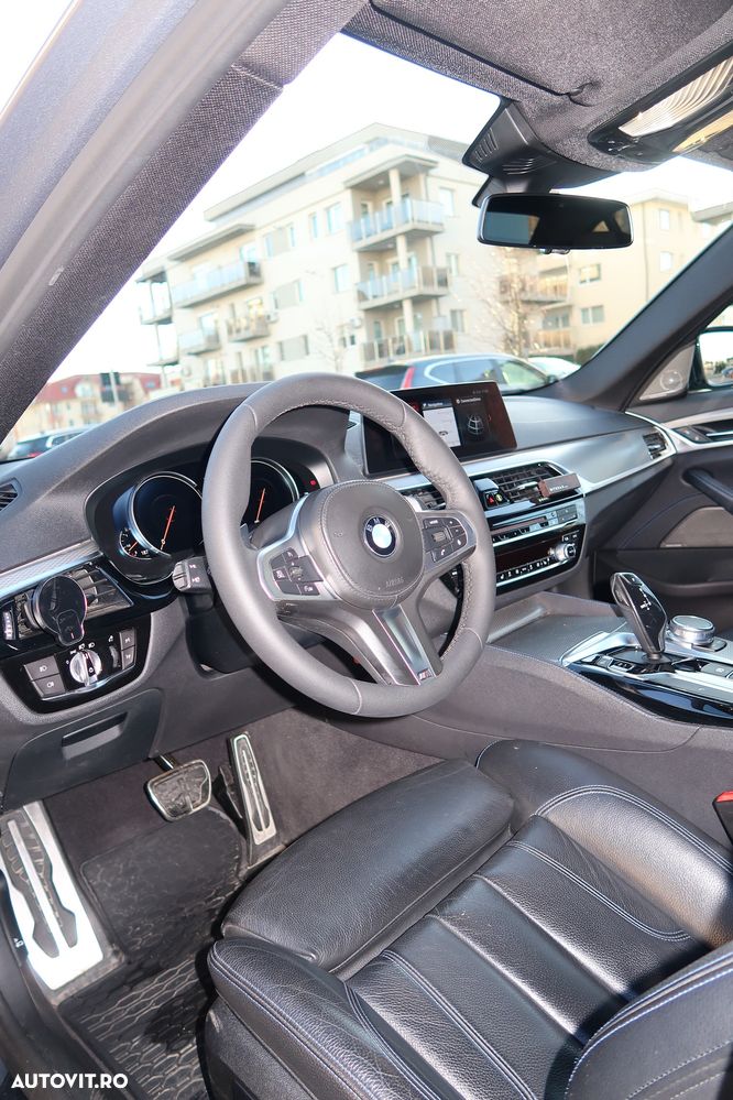 BMW Seria 5 530i xDrive Aut. M Sport Edition - 11