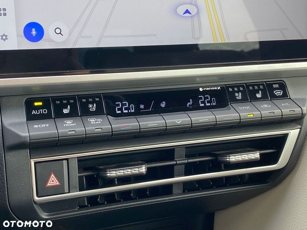 Toyota Camry - 21