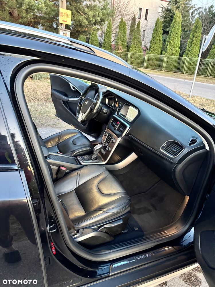 Volvo V40 T5 Momentum - 12