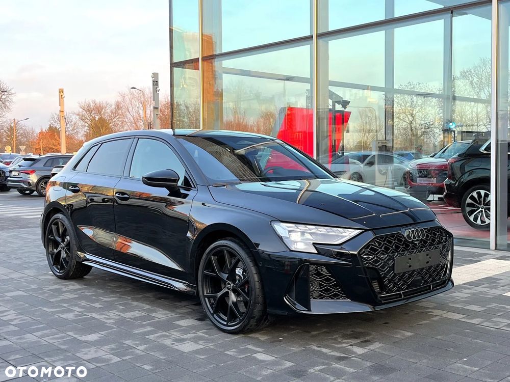 Audi RS3 Sportback - 1