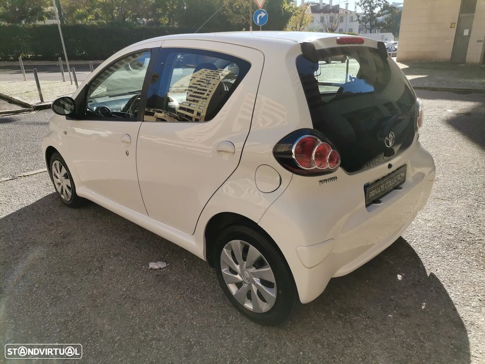 Toyota Aygo 1.0 + AC+VSC - 7