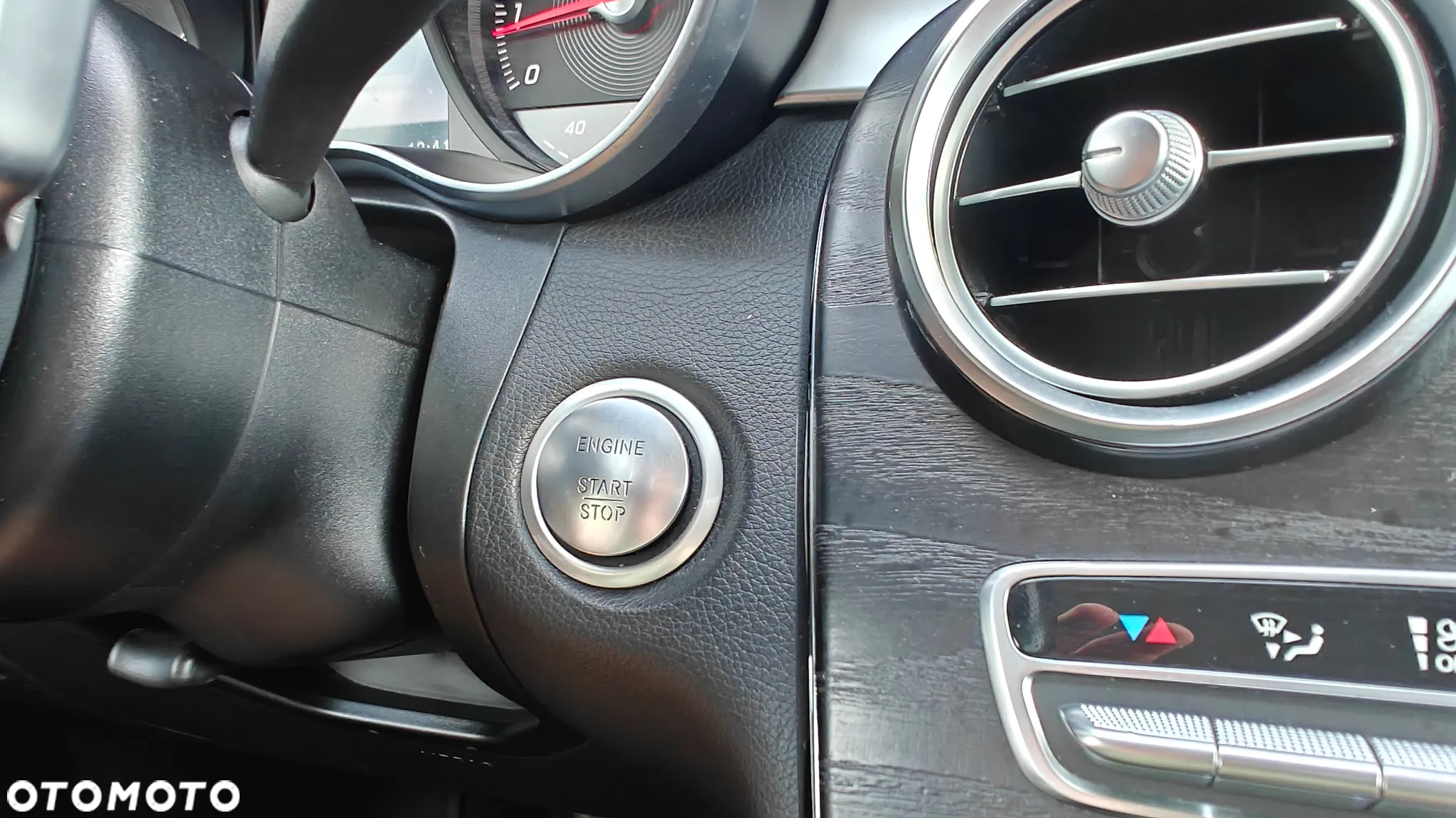 Mercedes-Benz GLC 250 4-Matic - 24