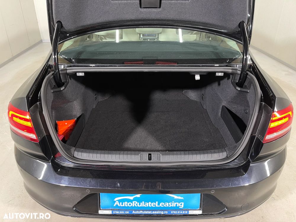 Volkswagen Passat 2.0 TDI SCR DSG Business - 13