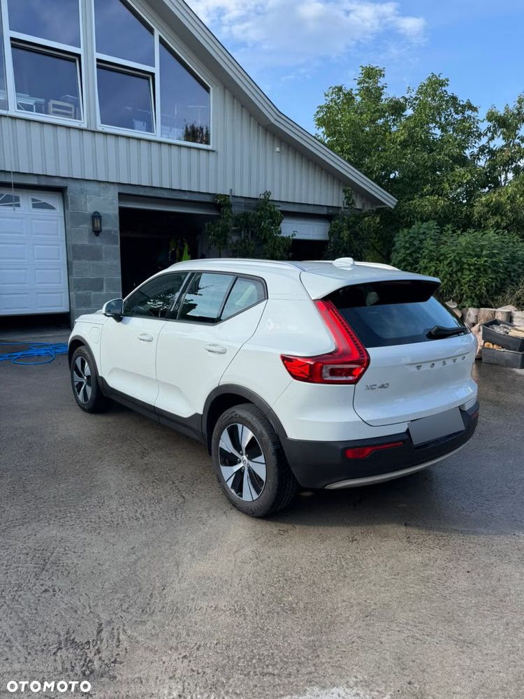 Volvo XC 40 T5 Twin Engine DKG Momentum Pro - 4