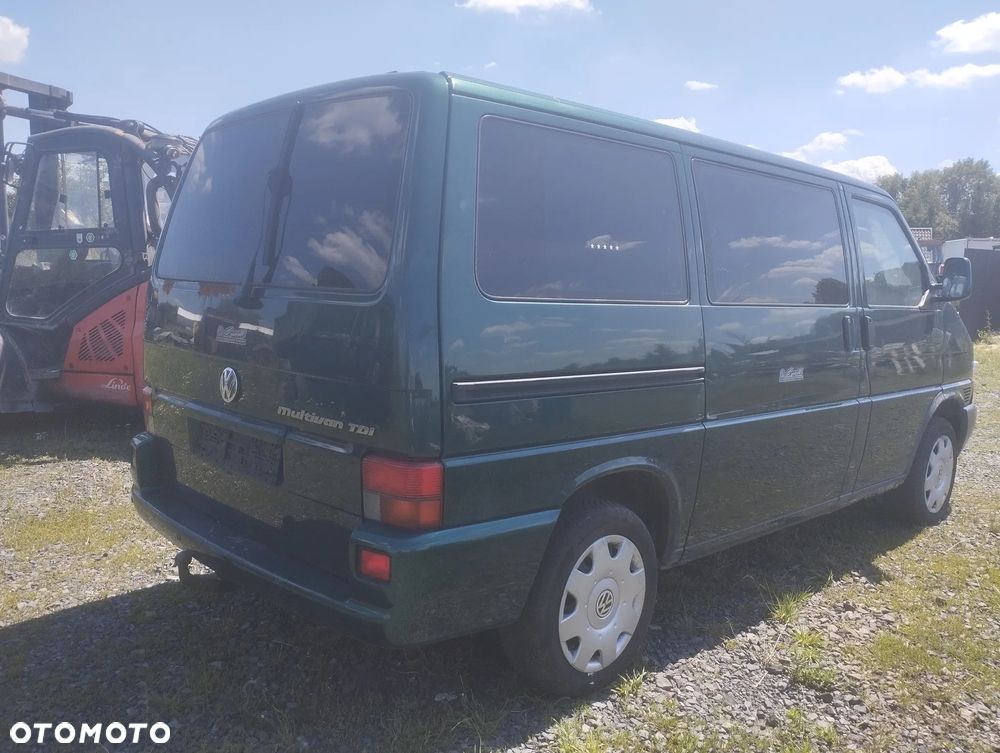 Volkswagen Multivan - 9