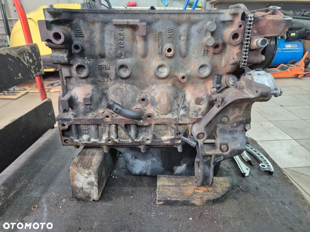 SILNIK DÓŁ SILNIKA IVECO DAILY JUMPER BOXER DUCATO 3.0 HDI 11r.+  EURO 5 - 4