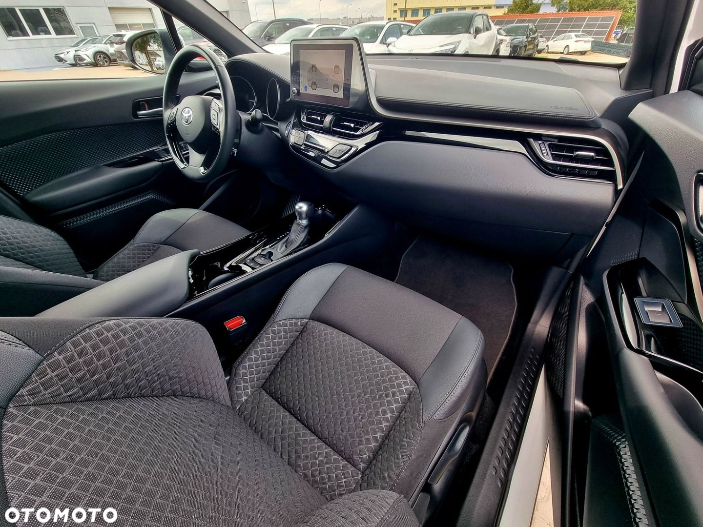 Toyota C-HR - 17