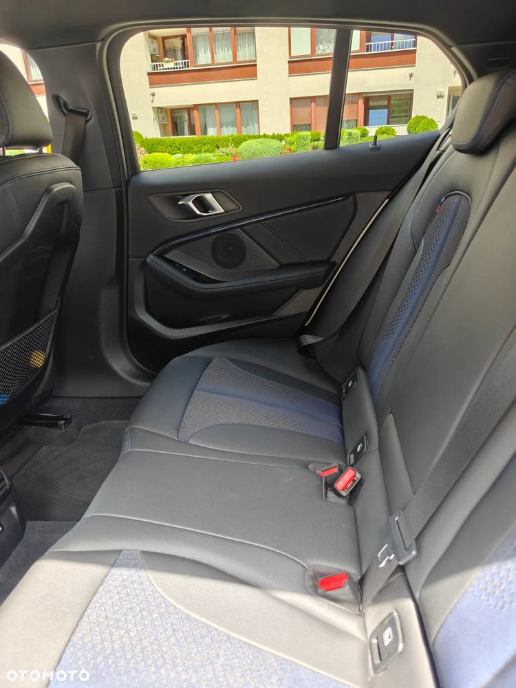 BMW Seria 1 118i M Sport - 19