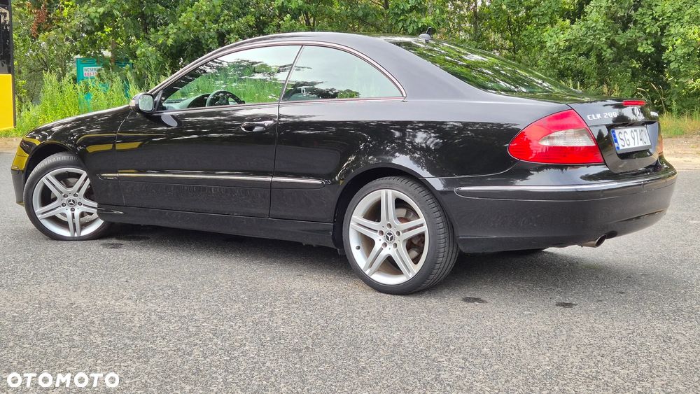 Mercedes-Benz CLK - 8