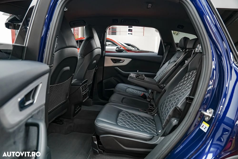 Audi Q7 55 TFSI quattro Tiptronic S line - 6