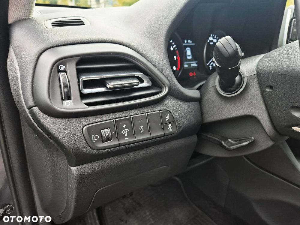 Hyundai i30 1.0 T-GDI Smart - 13