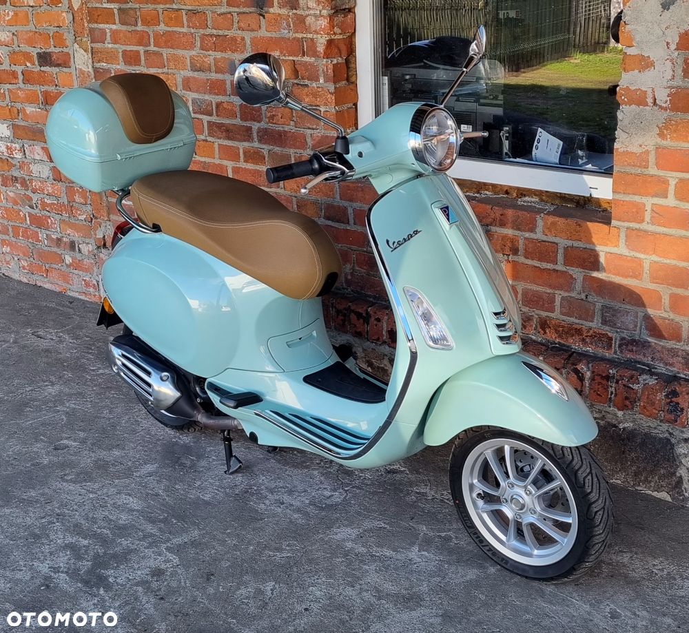 Piaggio Vespa - 1