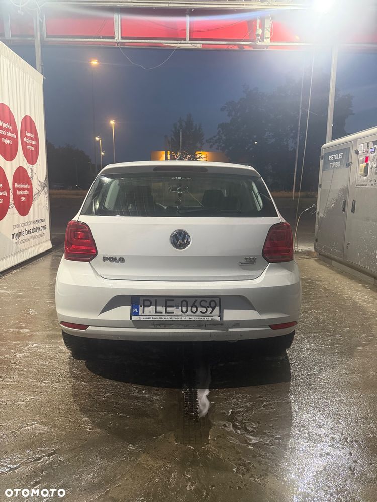 Volkswagen Polo 1.4 TDI Comfortline - 4