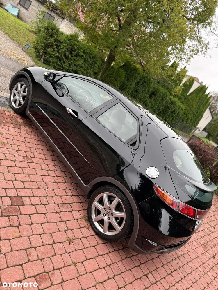 Honda Civic 1.8i-VTEC Automatik Executive - 11