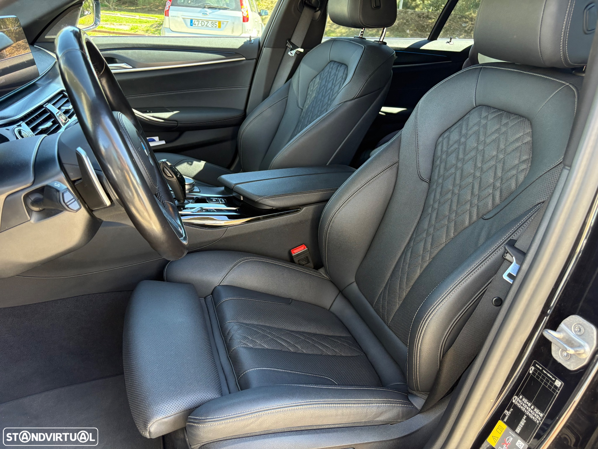 BMW 530 e Pack Desportivo M - 7