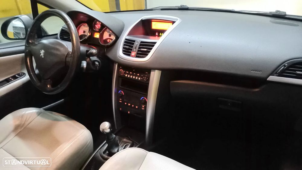 Peugeot 207 CC 1.6 HDi FAP Sport - 9