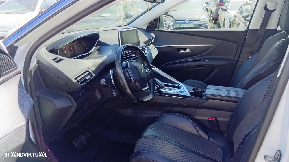 Peugeot 5008 BlueHDI 120 EAT6 Active - 8