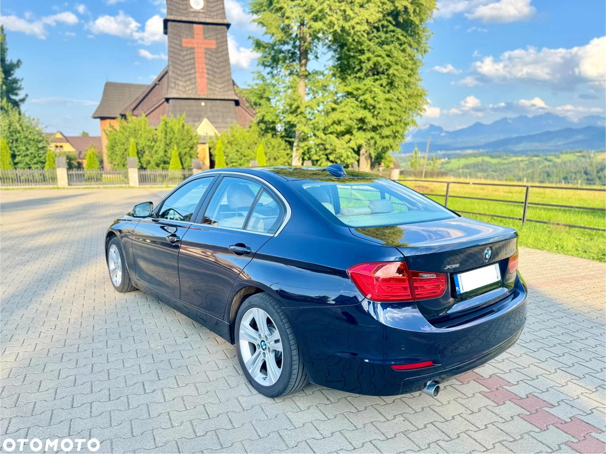 BMW Seria 3 318d xDrive - 17