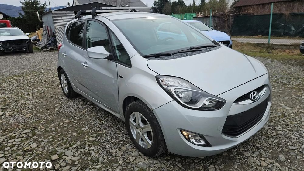 Hyundai ix20 1.4 blue Comfort - 10