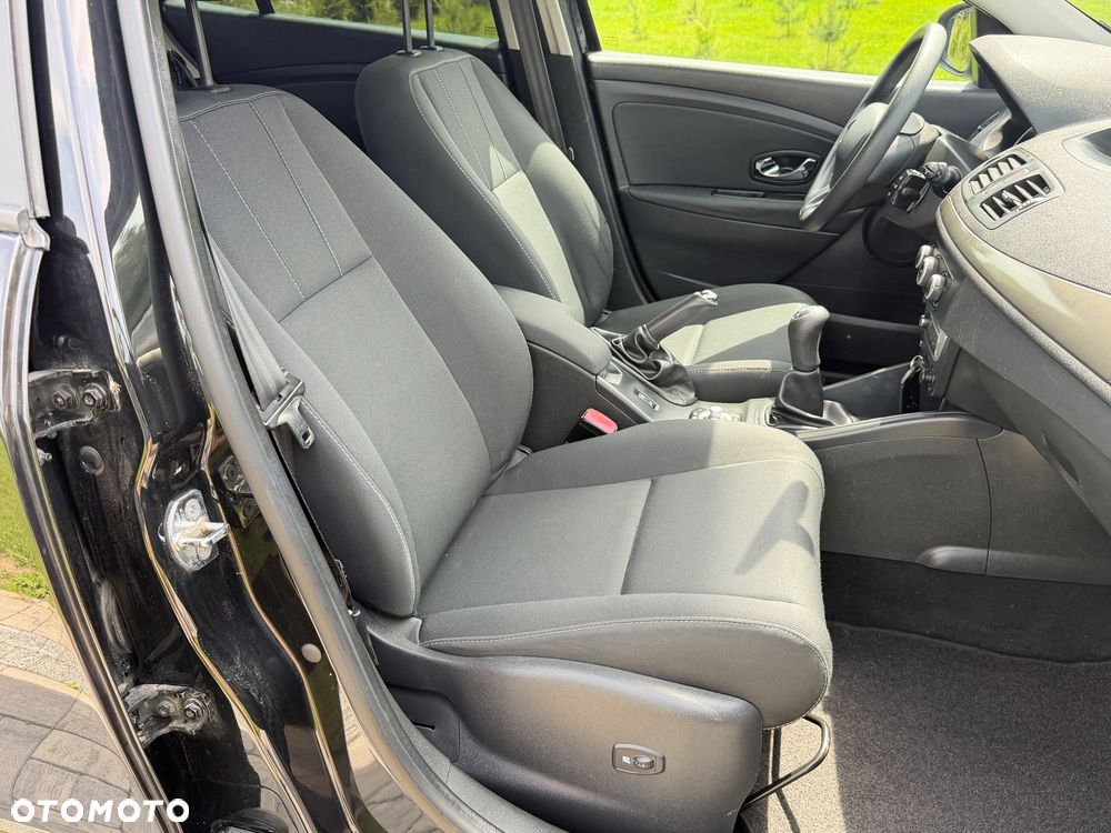Renault Megane 1.6 16V Style Edition - 6