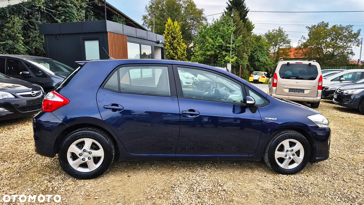Toyota Auris 1.8 HSD Luna - 12