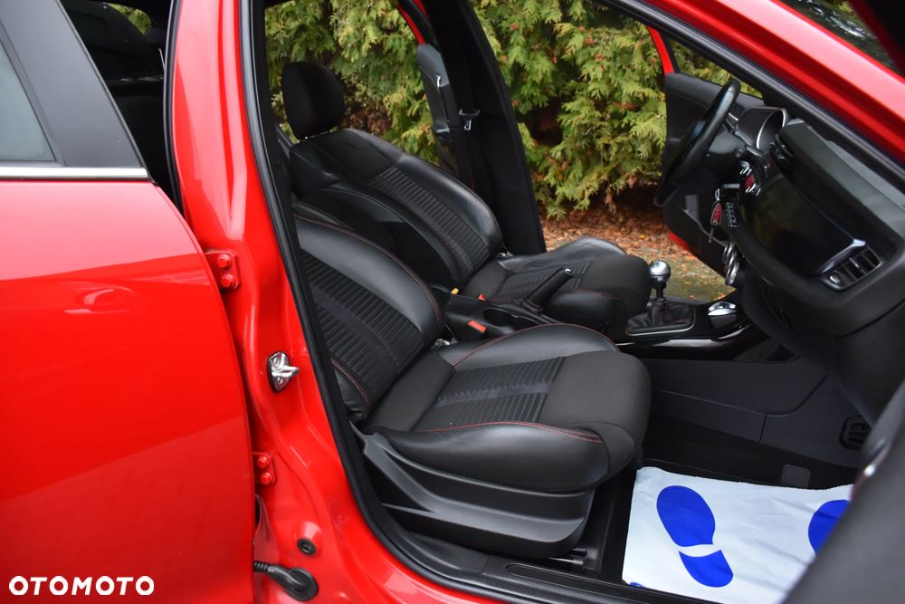 Alfa Romeo Giulietta 1.6 JTDM Distinctive - 10