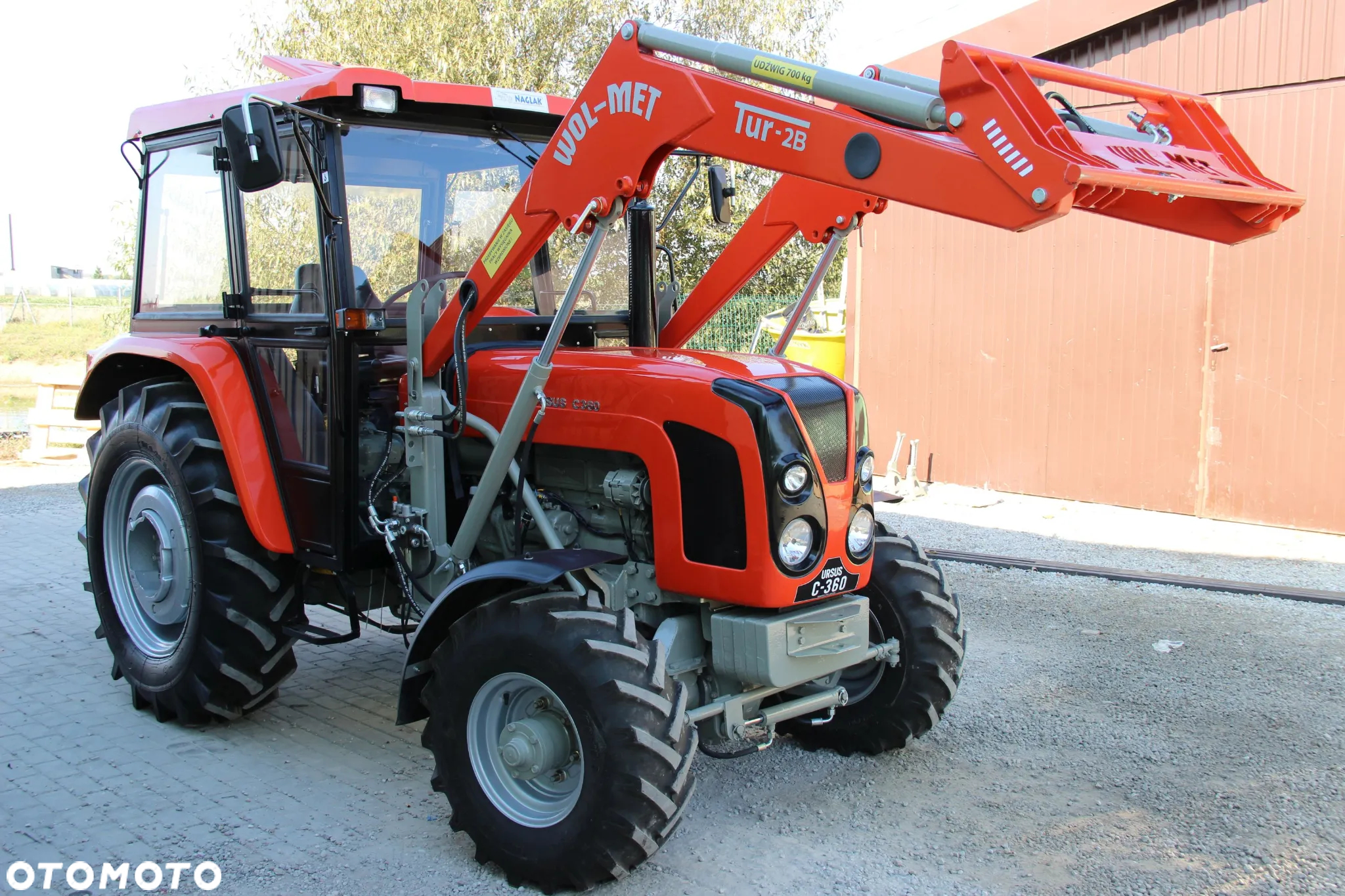 Maska ciągnikowa tworzywo Ursus C360 C-360 model 03 czerwona - 5