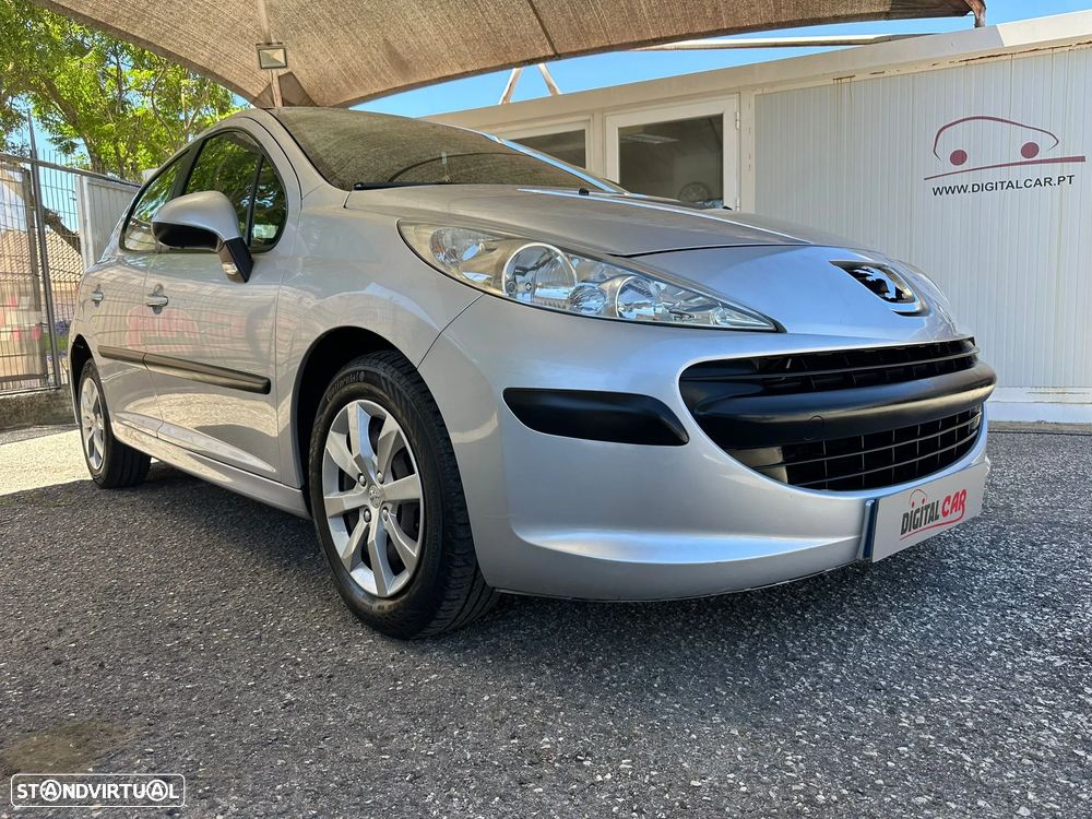 Peugeot 207 1.4 16V Trendy - 4