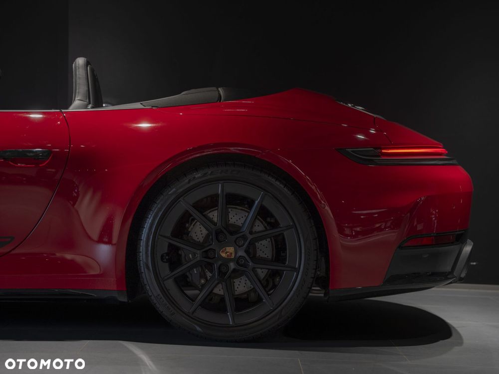 Porsche 911 Carrera - 9