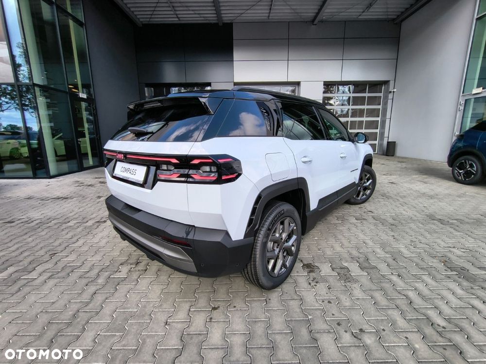 Jeep Compass - 8