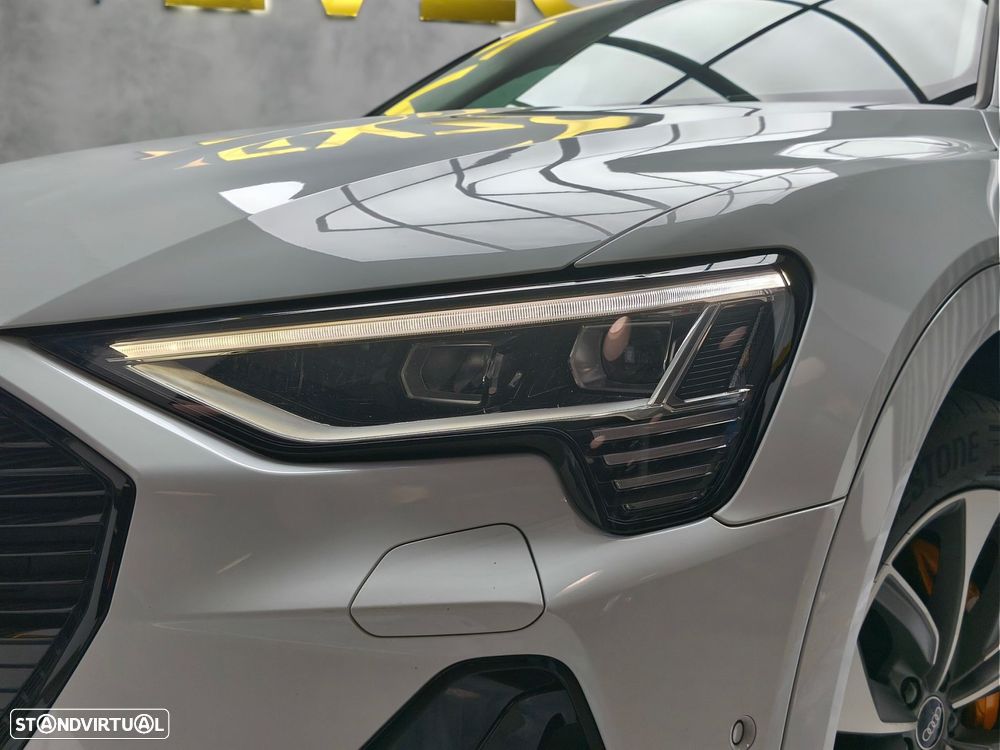 Audi e-tron 55 quattro S line - 24