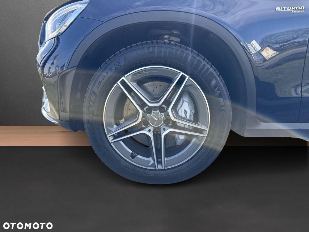 Mercedes-Benz GLC - 22