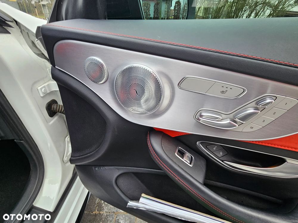 Mercedes-Benz Klasa C AMG 63 S AMG Speedshift 7G-MCT - 18