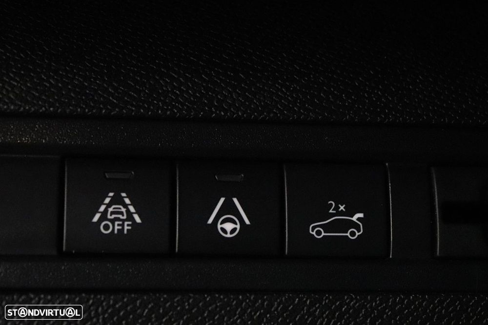 Peugeot 3008 1.2 PureTech GT EAT8 - 21