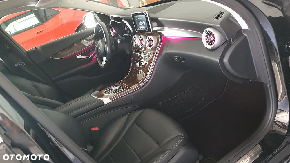 Mercedes-Benz Klasa C 300 7G-TRONIC Avantgarde - 17