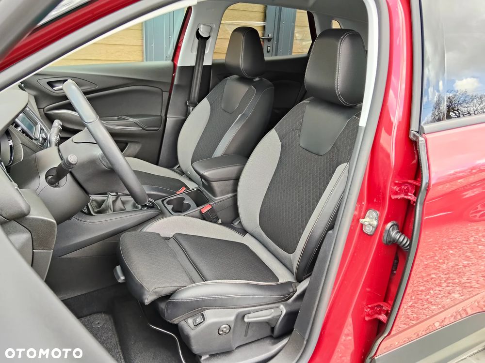 Opel Grandland X 1.2 Start/Stop Design Line - 11