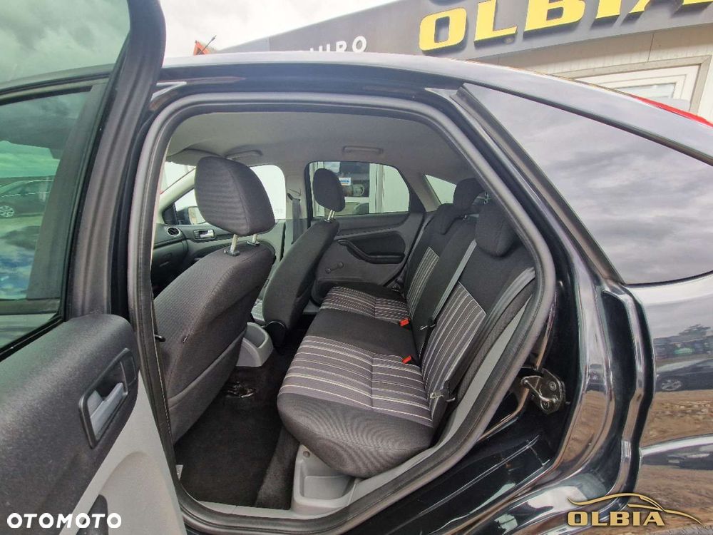 Ford Focus - 17