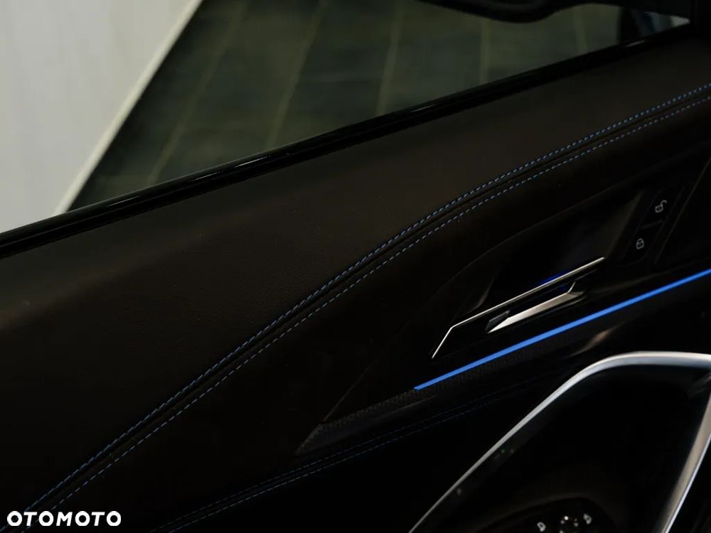 BMW X1 sDrive18d - 12