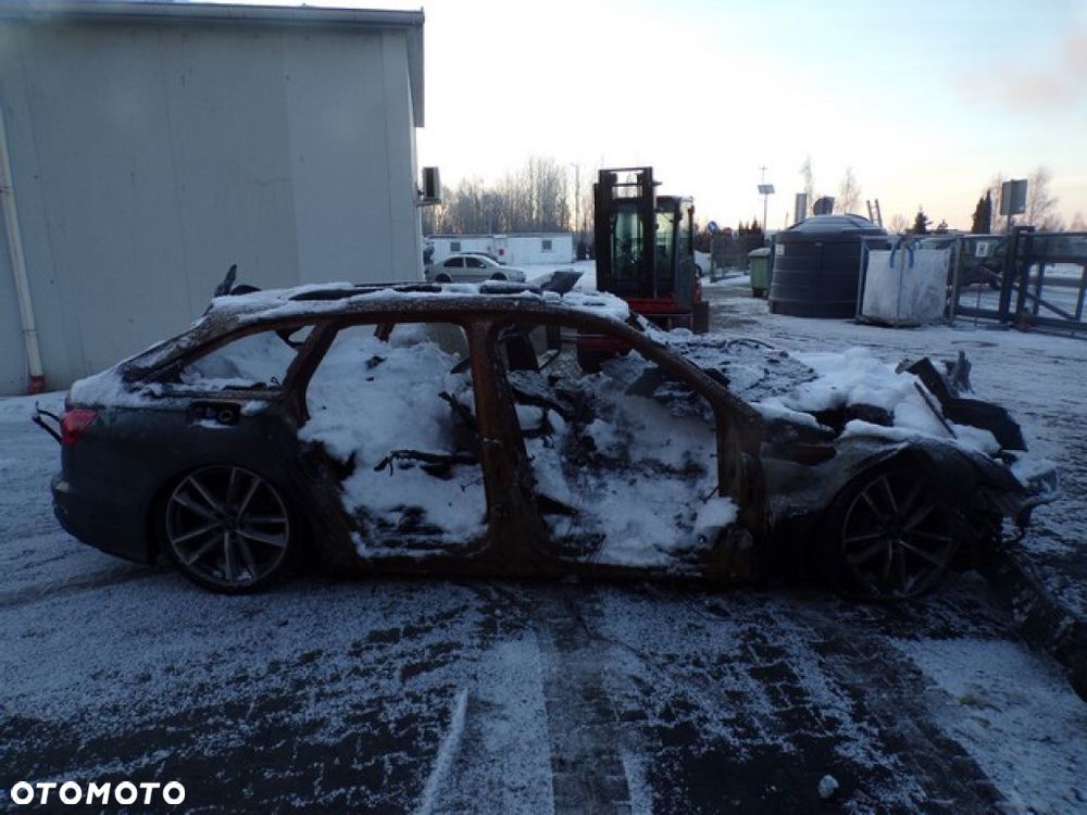 Części- Audi A6 C8 3.0 TDI 286 KM 19R - 4