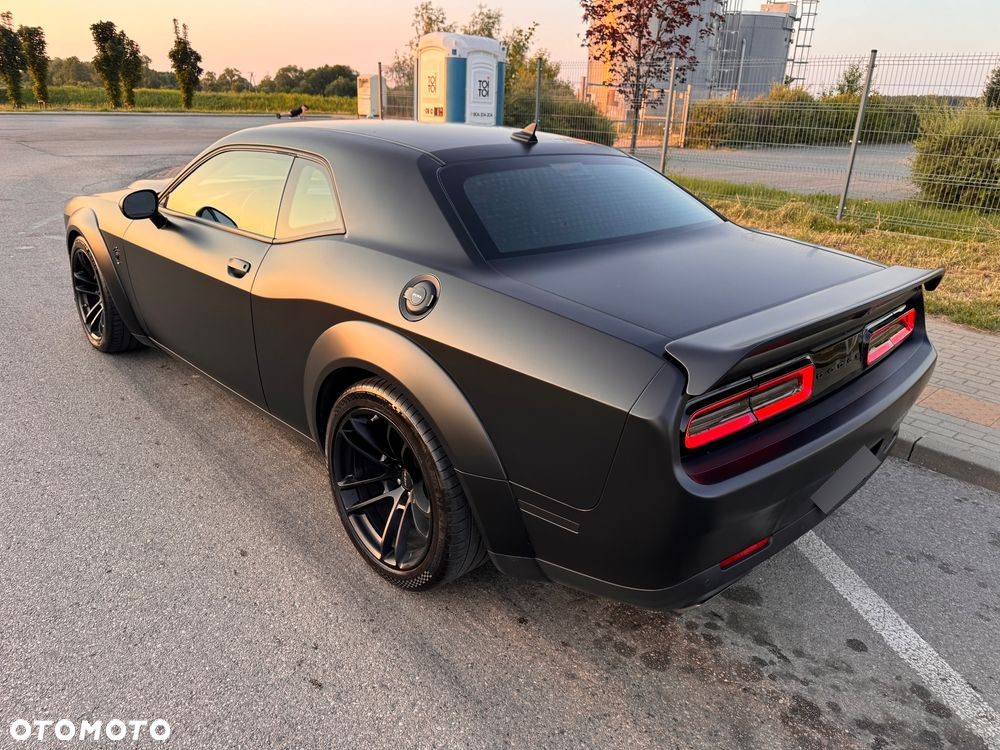 Dodge Challenger 6.2 Hellcat Widebody - 15
