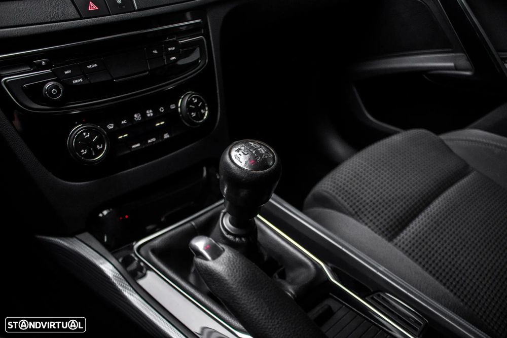 Peugeot 508 SW e-HDi 115 Stop&Start Access - 17