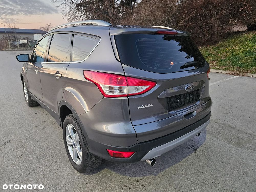 Ford Kuga - 4