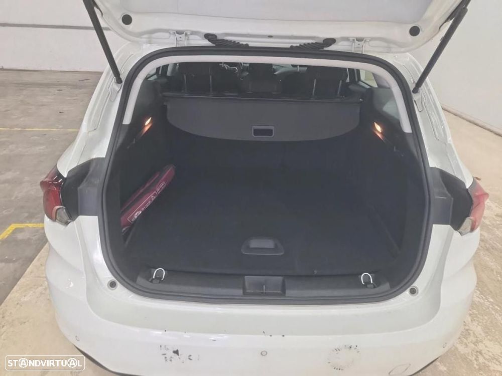 Fiat Tipo Station Wagon 1.3 M-Jet Lounge - 8